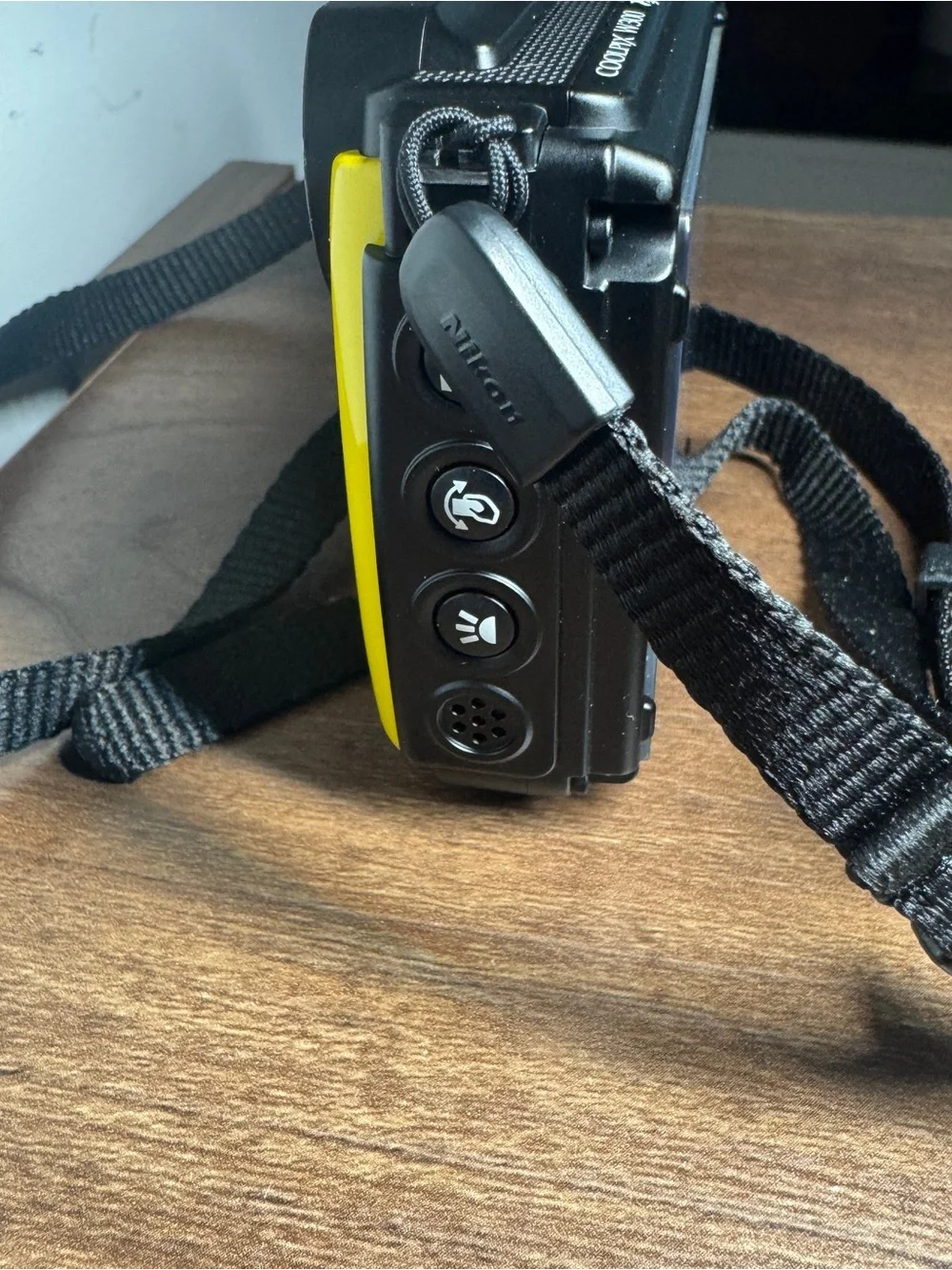Nikon COOLPIX W300 waterproof shockproof digital camera